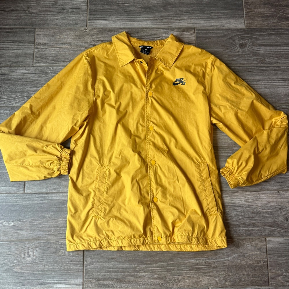 Nike SB Yellow Windbreaker‎ Jacket Men's Medium Lightweight Packable Nike Shield